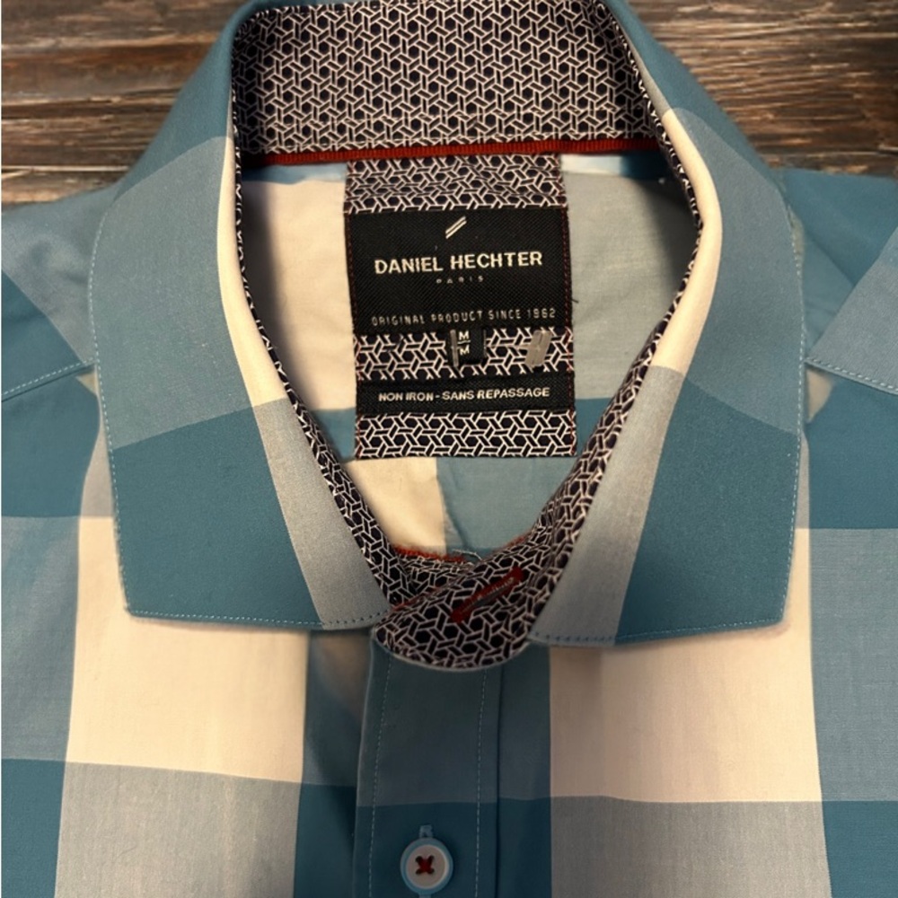 NWOT Daniel Hechter Blue and White Check Button-Down Shirt with Pineapple M - Picture 3 of 5